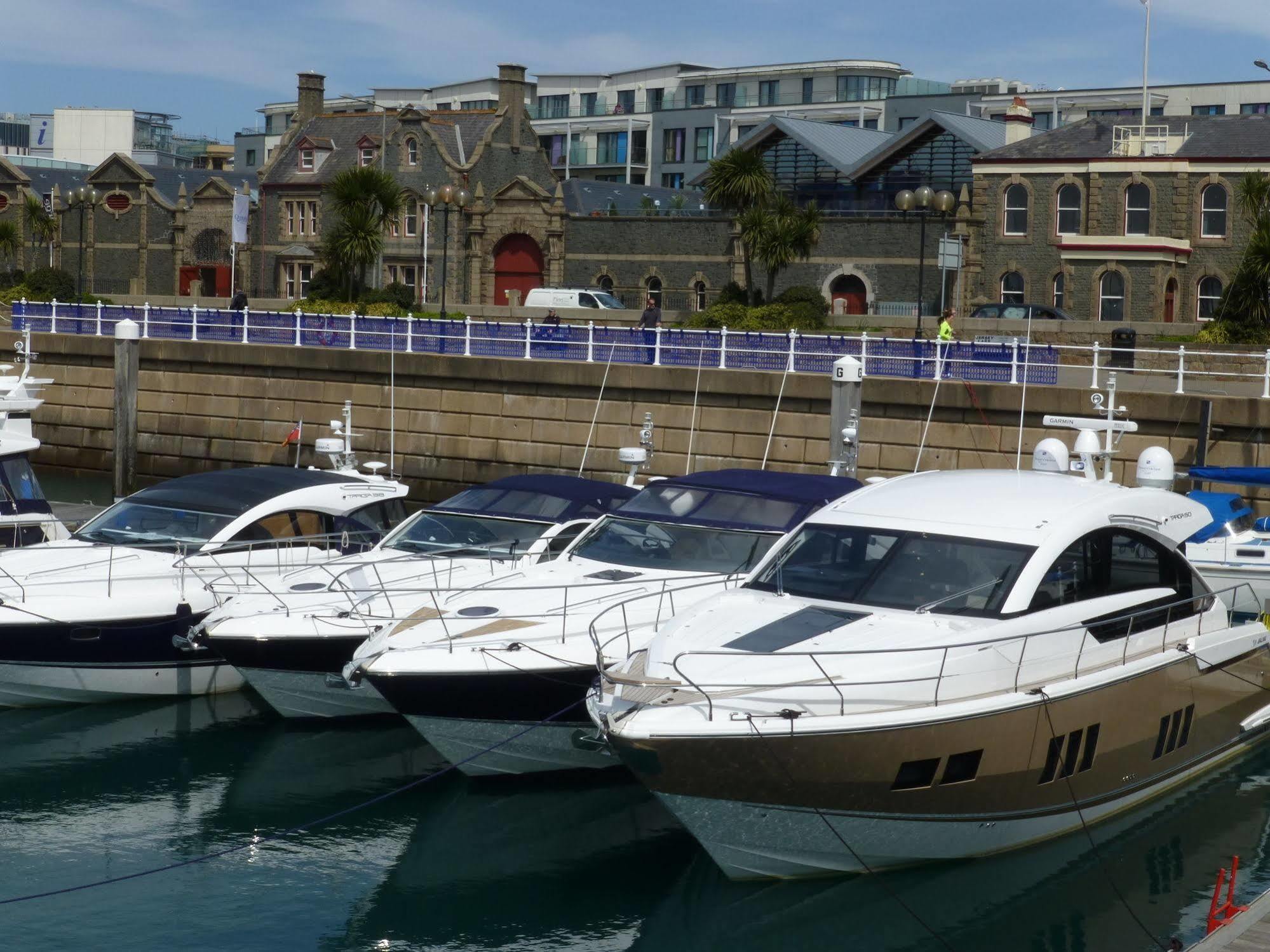 Liberty Wharf Apartments Saint Helier Jersey Dış mekan fotoğraf